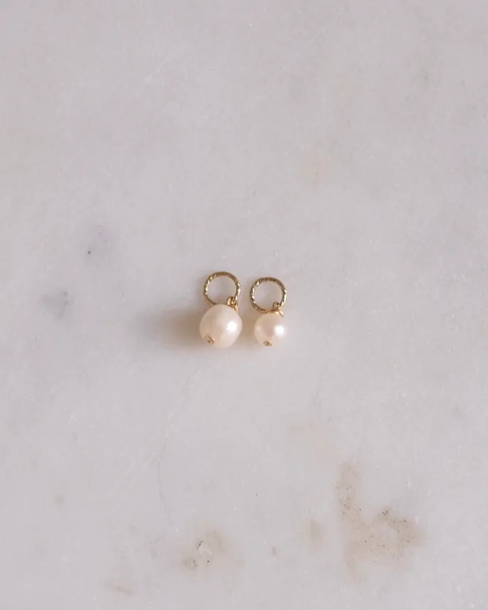 Charm Necklaces ERIJEWELRY Small Pearl Pendant Charm