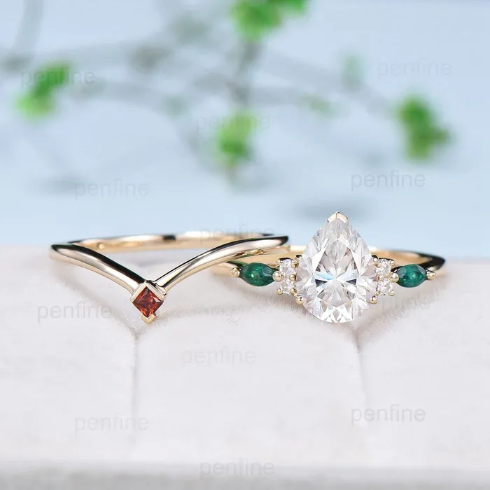 PENFINE 25 carat Pear Shaped Moissanite Ring Set vintage 8x10mm teardrop moissanite engagement ring set Cluster emerald garnet band bridal set Rings PENFINE 25 carat Pear Shaped Moissanite Ring Set vintage 8x10mm teardrop moissanite engagement ring set Cluster emerald garnet band bridal set Rings