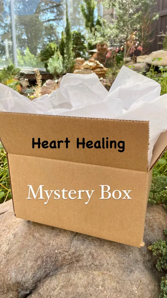 Sugar Studio Crystals Necklaces Heart Healing Mystery Box 80