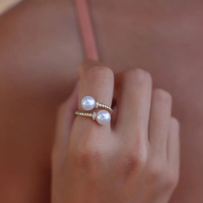 misha hawaii Beverly White Pearl Bypass Ring Rings