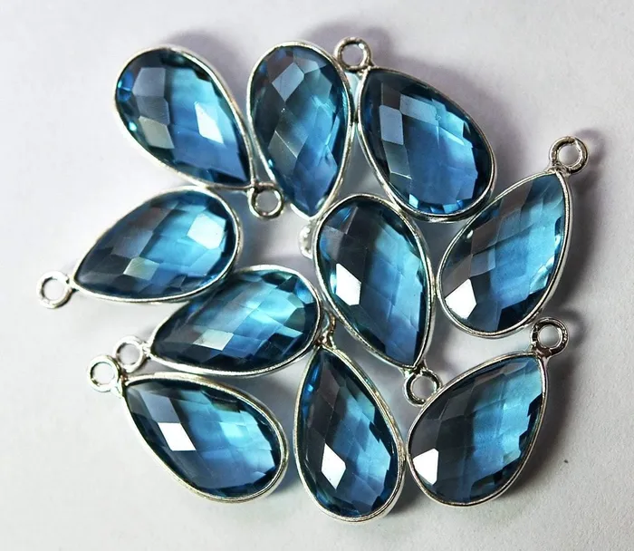 925 Sterling SilverLondon Blue Quartz Faceted Long Pear Shape Pendant 5 Piece Of 20mm Approx Beads Supplies USA Necklaces 925 Sterling SilverLondon Blue Quartz Faceted Long Pear Shape Pendant 5 Piece Of 20mm Approx Beads Supplies USA Necklaces