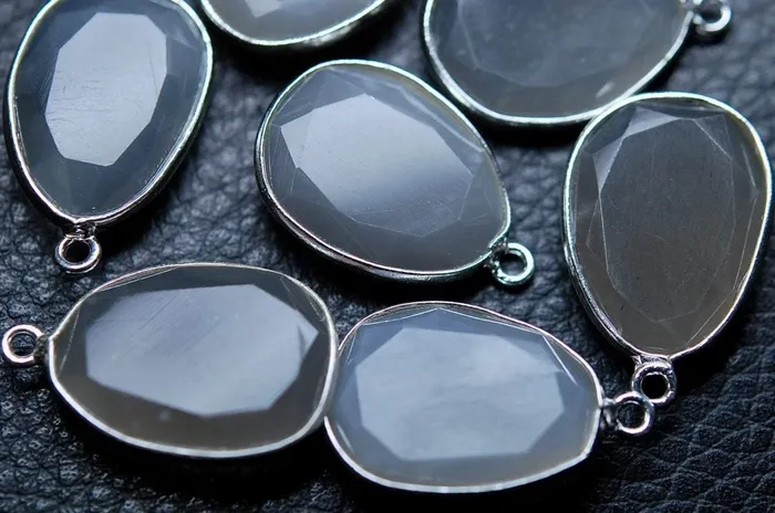 Beads Supplies USA Necklaces 925 Sterling SilverGrey Moonstone Faceted Slice ShapePendent 2 Piece Of 1820mm Approx Beads Supplies USA Necklaces 925 Sterling SilverGrey Moonstone Faceted Slice ShapePendent 2 Piece Of 1820mm Approx