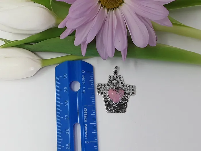 Dian Malouf Jewelry Made In The USA ps8090 Crater Sterling Silver Cross with Puffy Silver Heart Middle Charm Rings